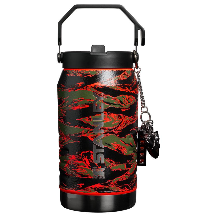 Stanley 1913 x Devin Booker IceFlow™ Flip Straw 2.0 Jug | 64 OZ